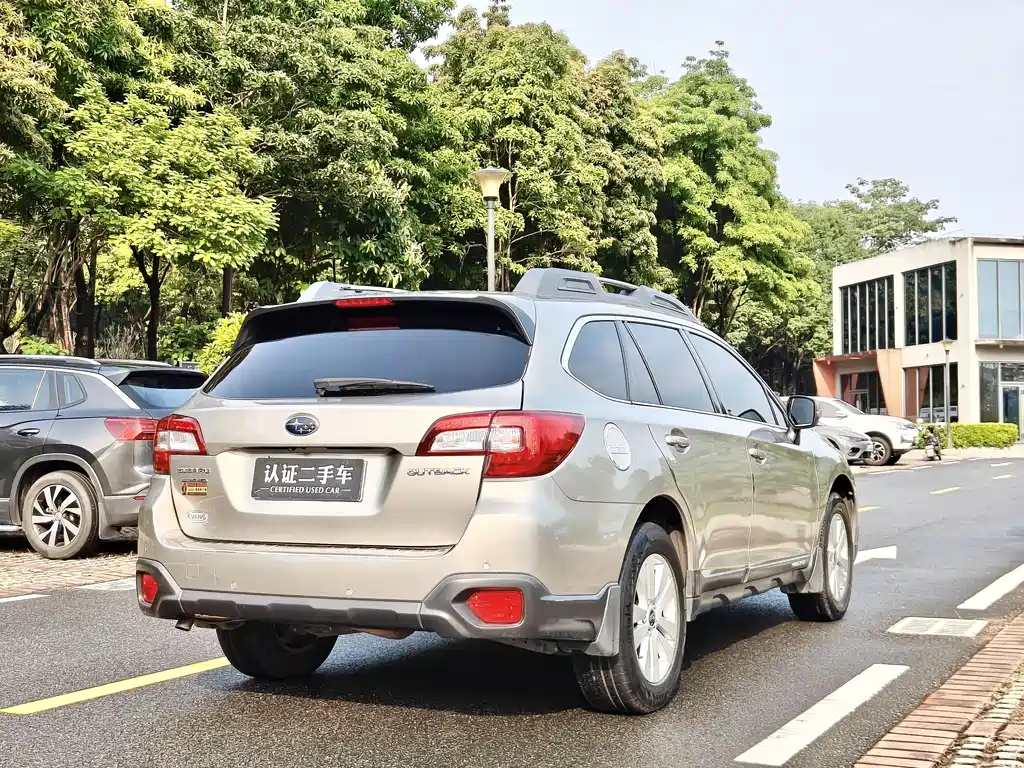 Subaru Outback 2016 — фото 7