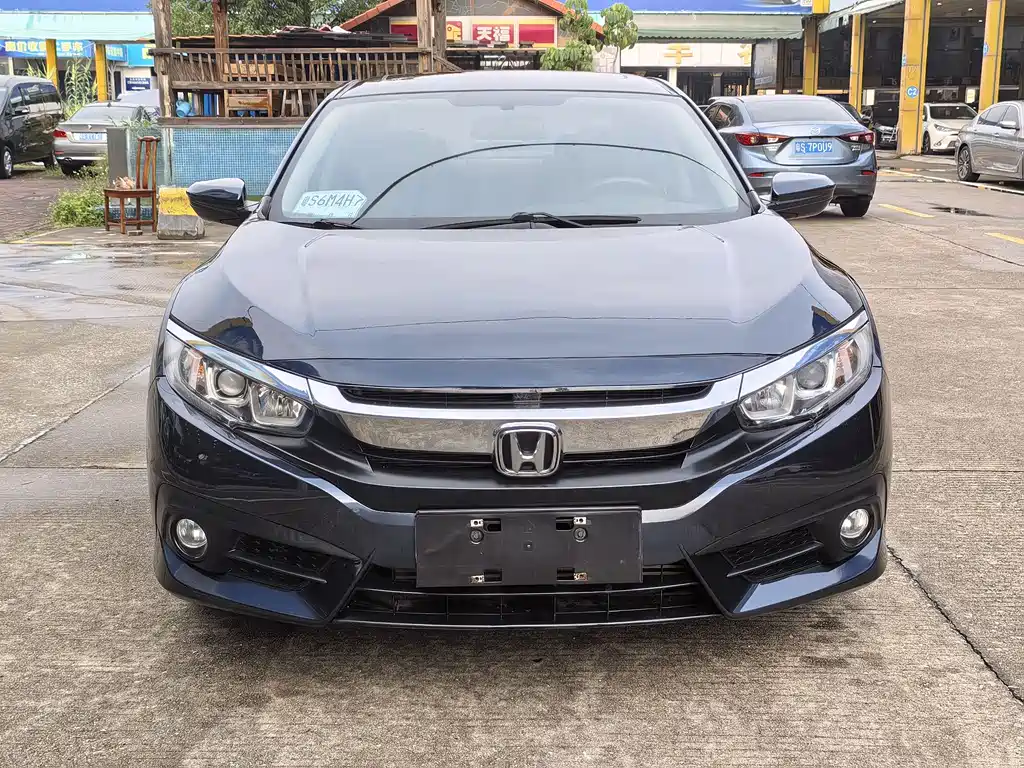 Honda Civic 2018 — фото 2