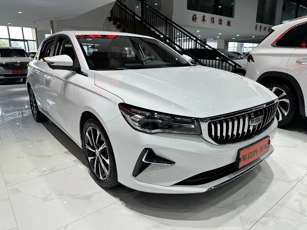 Geely Emgrand 2024
