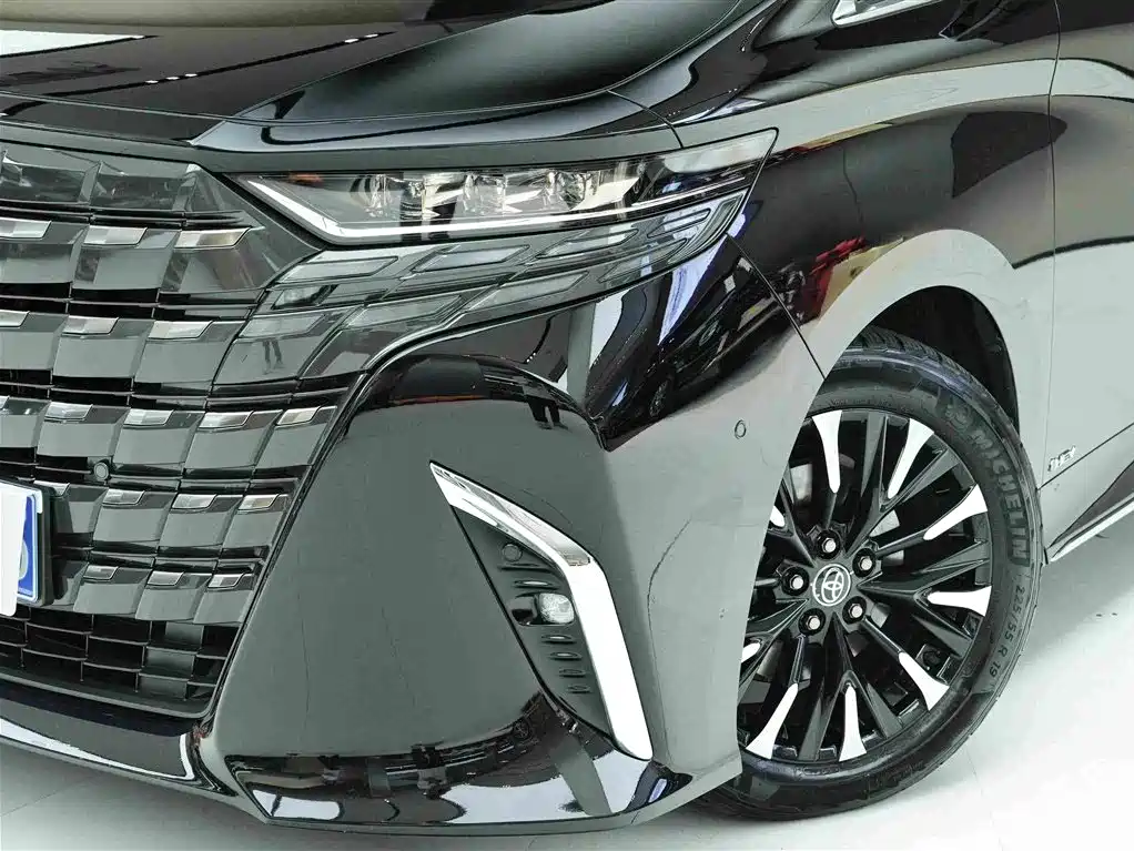 Toyota Alphard 2025 — фото 25