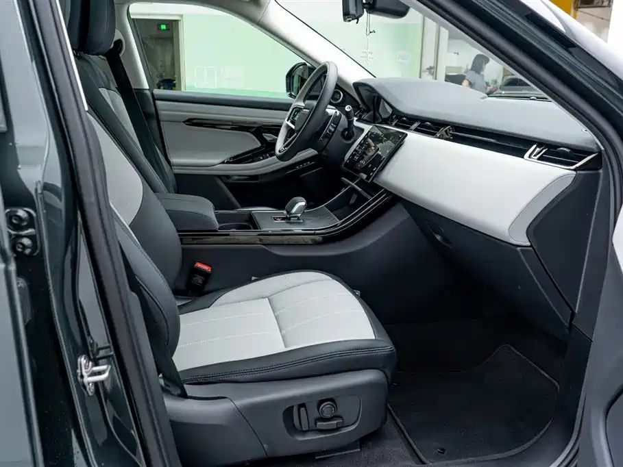 Land Rover Evoque 2026 — фото 16