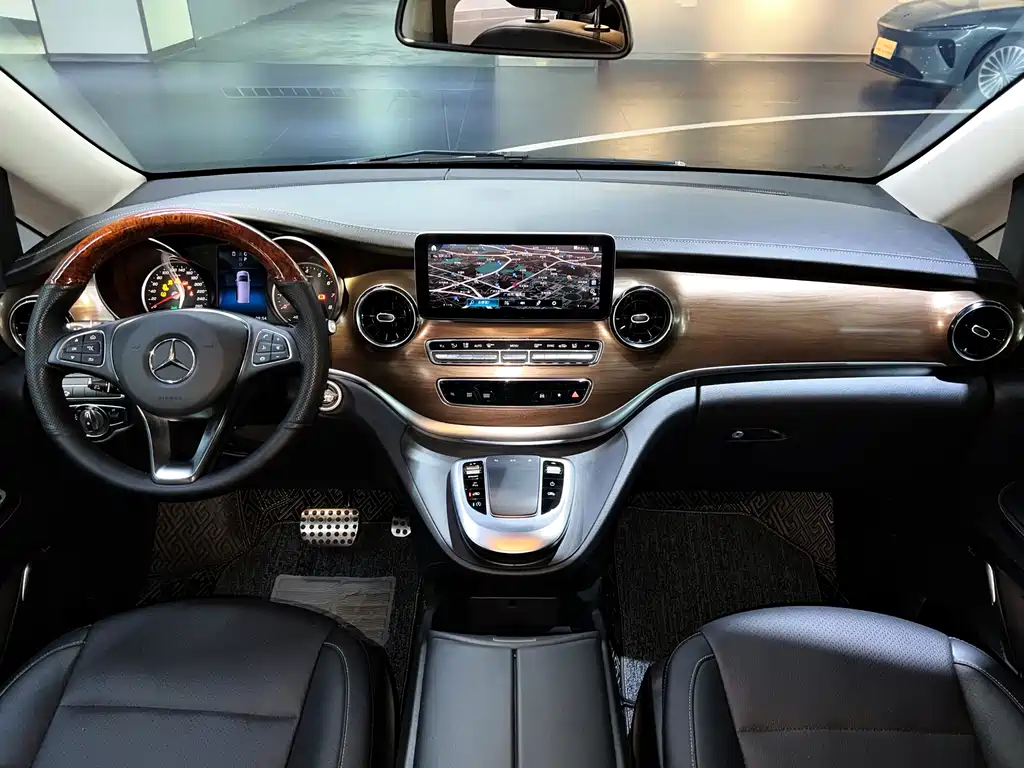 Mercedes-Benz V-Class 2020 — фото 4