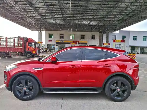 Jaguar E-PACE 2018