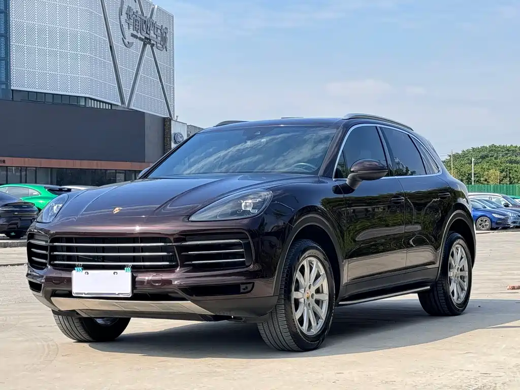 Porsche Cayenne 2018 — фото 1