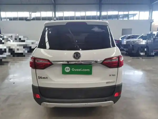 Dongfeng Scenery 370 2017