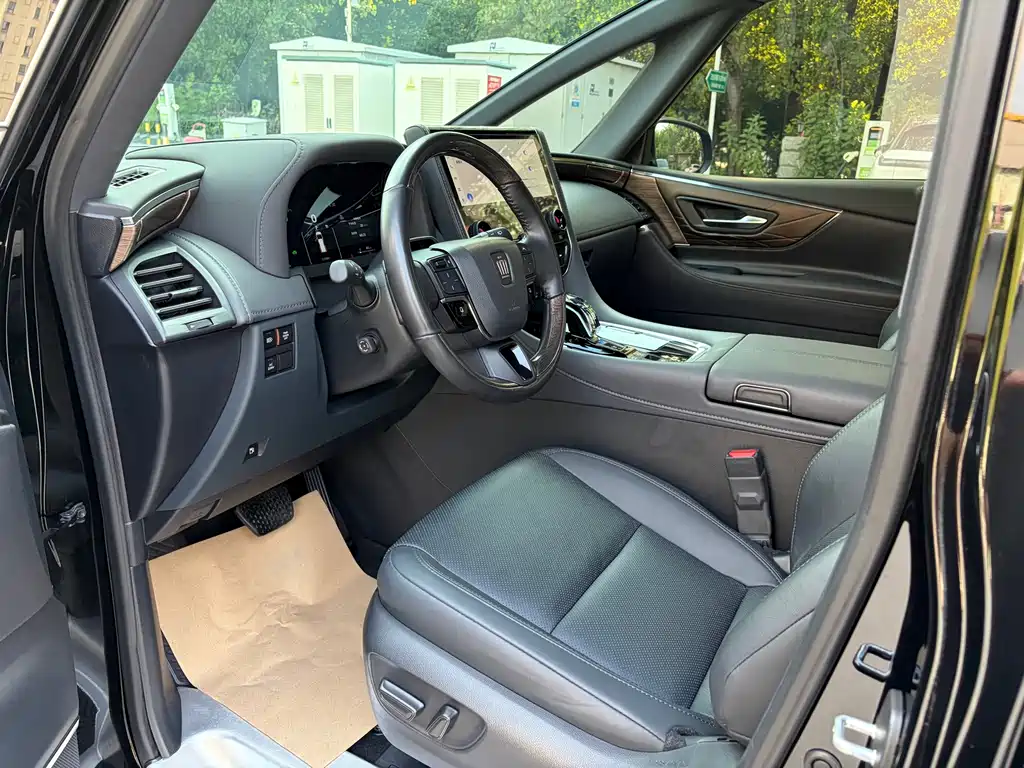 Toyota Vellfire 2025 — фото 10