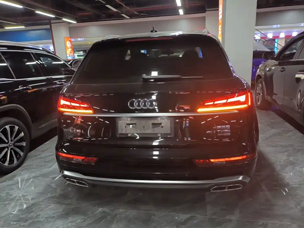 Audi Q5L 2022 — фото 6
