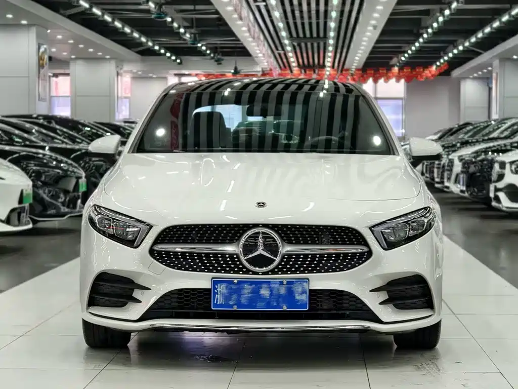 Mercedes-Benz A-Class 2022 — фото 2