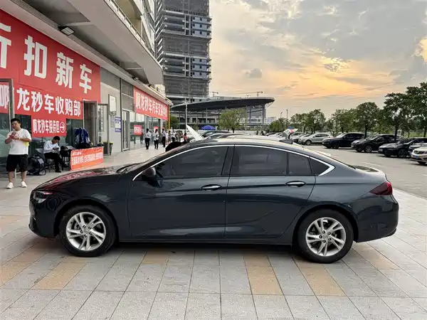 Buick Regal 2021