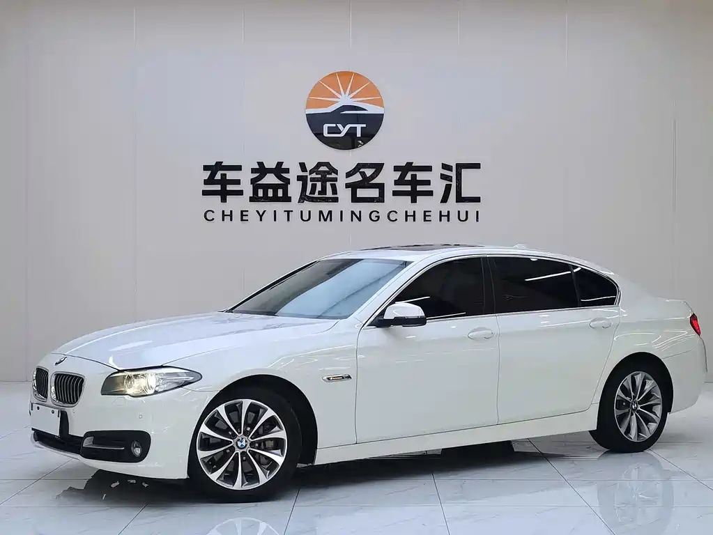 BMW 5 Series 2016 — фото 1