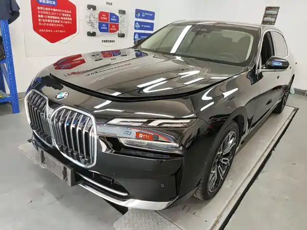 BMW 7 Series 2024