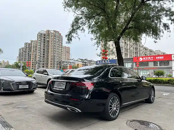 Mercedes-Benz E-Class 2023