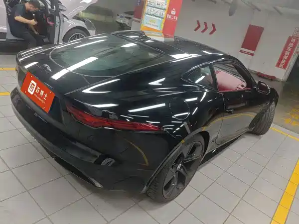 Jaguar F-TYPE 2024