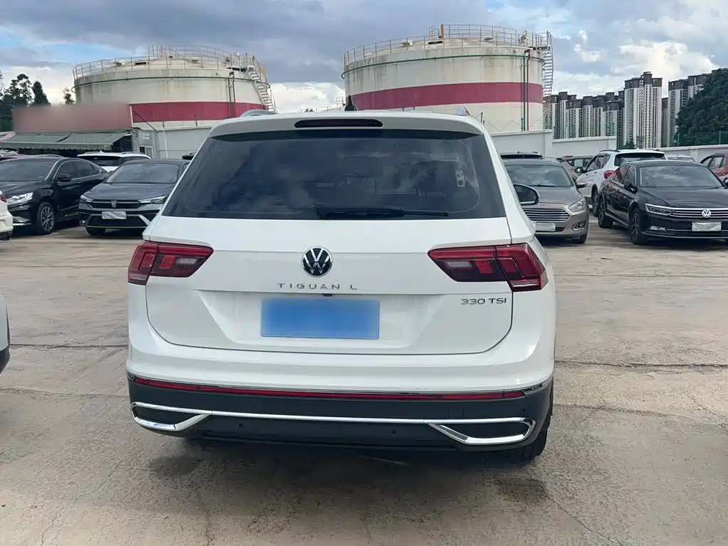 Volkswagen Tiguan L 2022 — фото 10