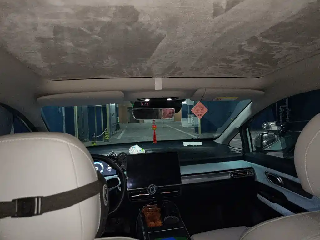 Aion Y 2022 — фото 9