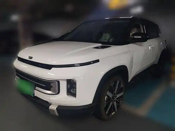 Geely ICON 2023