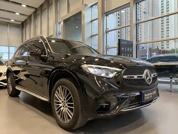 Mercedes-Benz GLC 2023