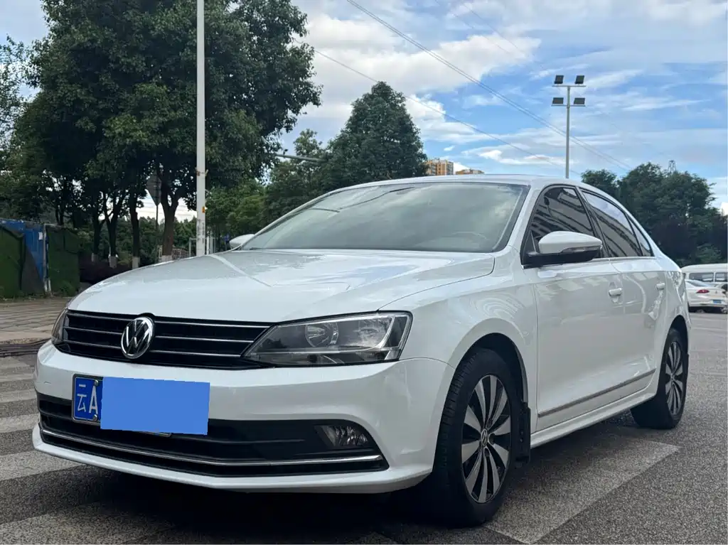 Volkswagen Sagitar 2017