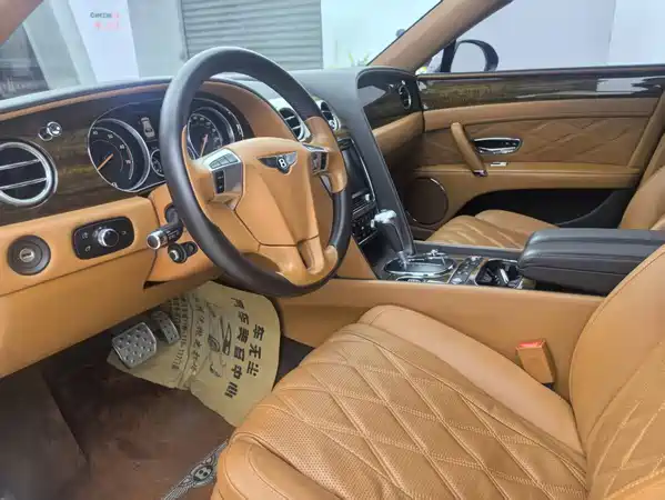 Bentley Flying Spur 2017