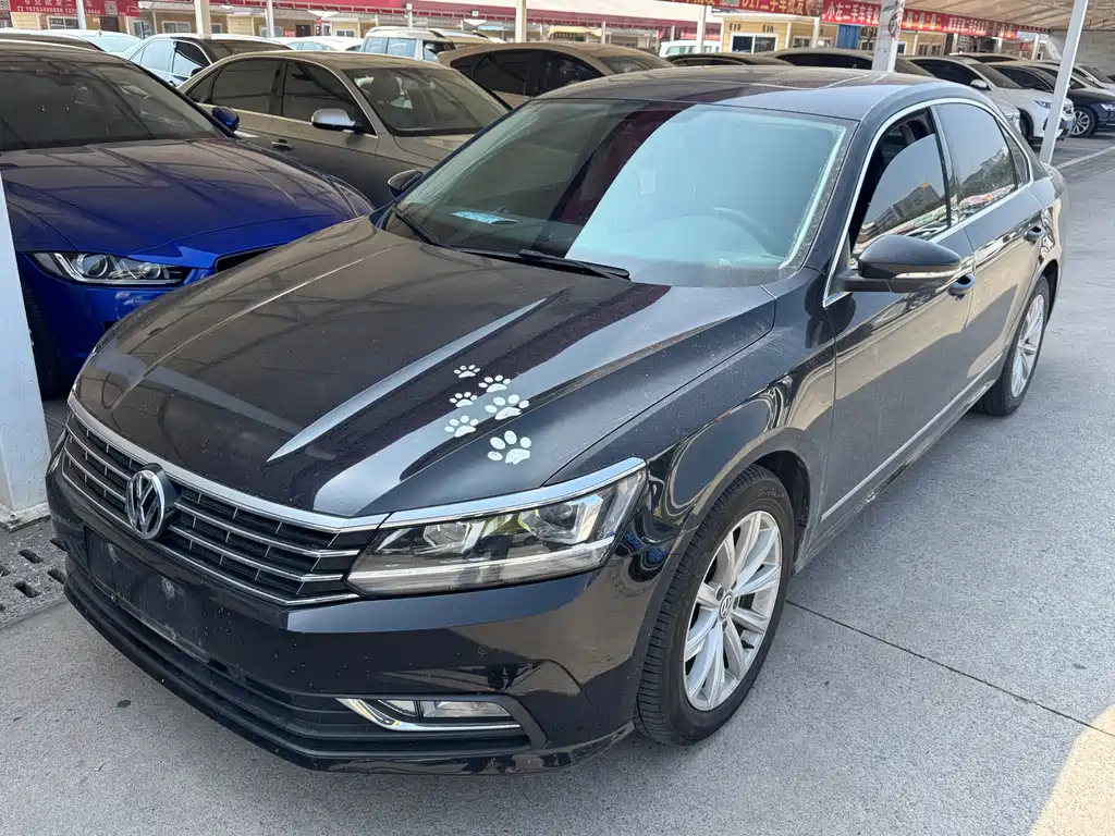 Volkswagen Passat 2018 — фото 1