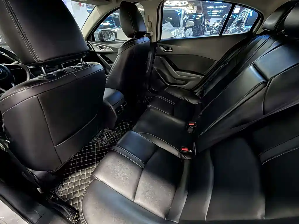 Mazda 3 Axela 2019