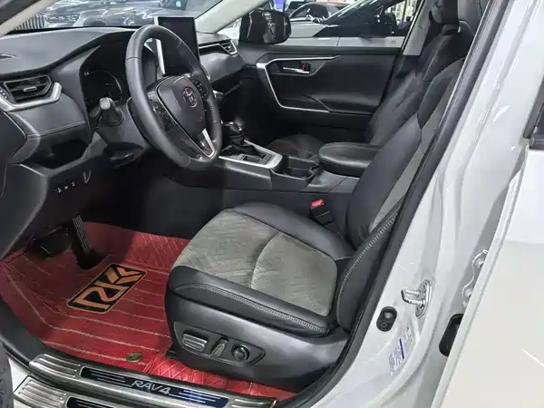 Toyota RAV4 2023