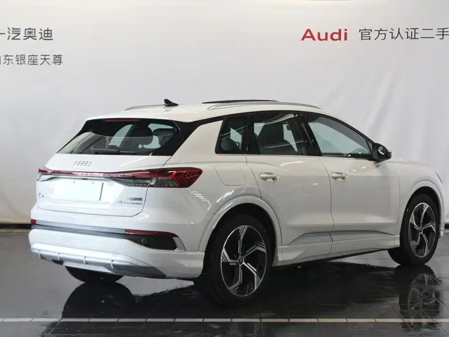 Audi Q4 E-Tron 2025 — фото 5