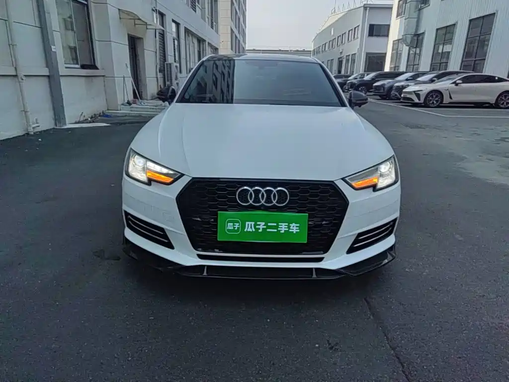 Audi A4L 2018