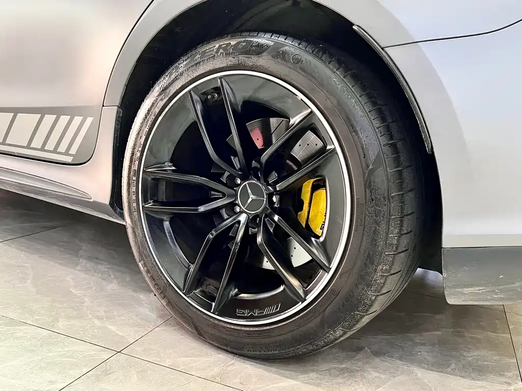 Mercedes-Benz AMG GT 2023 — фото 25