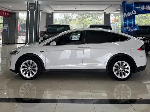 Tesla Model X 2017