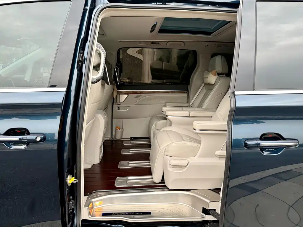 GAC Motor Trumpchi M8 2019 — фото 12