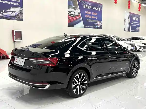Skoda Superb 2024