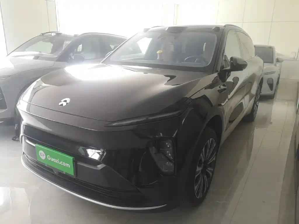 NIO ES8 2024