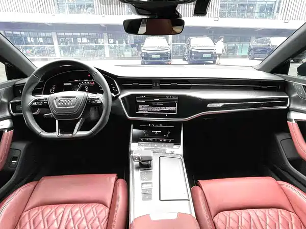 Audi A7L 2024