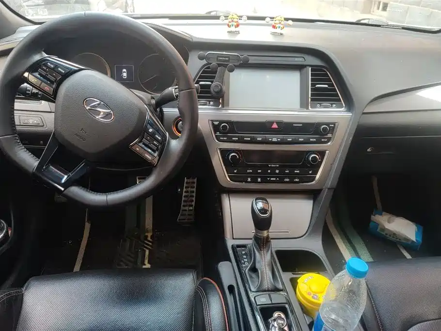 Hyundai Sonata 2016 — фото 12