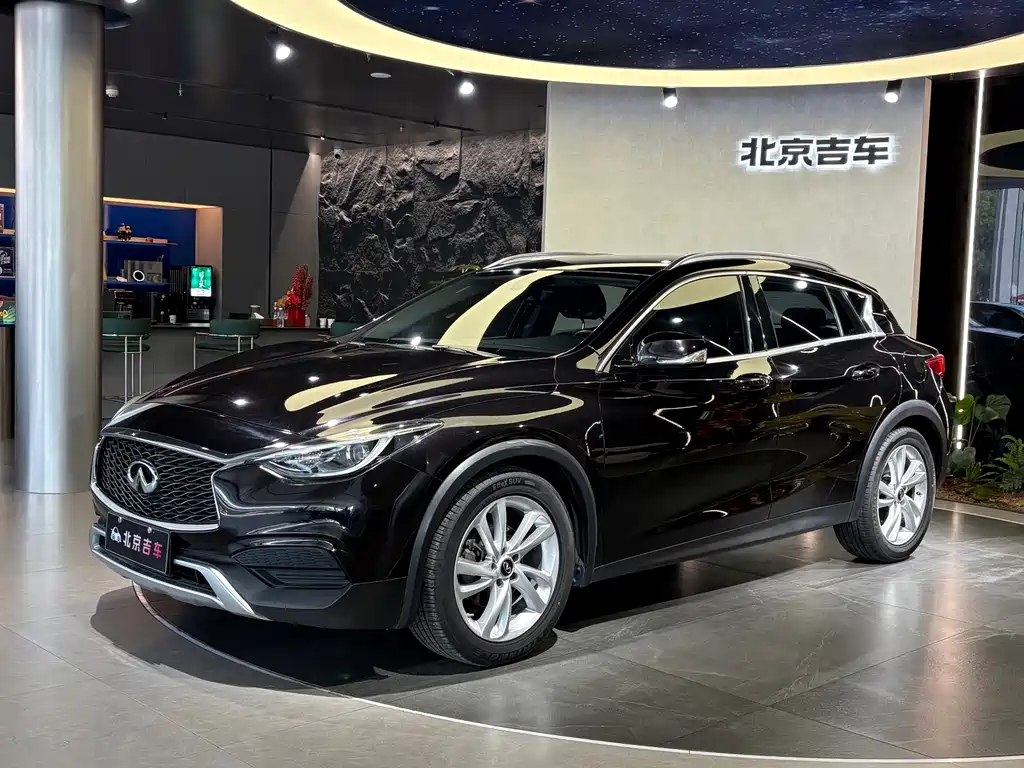 Infiniti QX70 2013 — фото 1