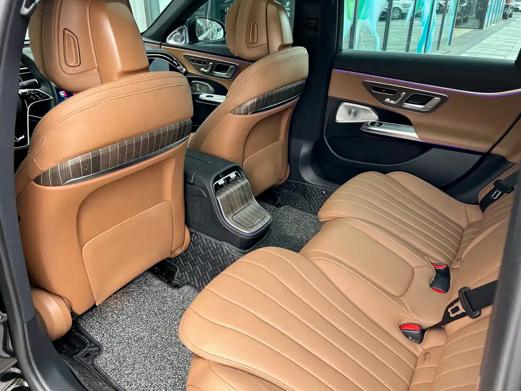 Mercedes-Benz E-Class 2025 — фото 18