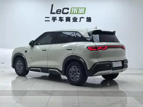 BYD Yuan UP 2025