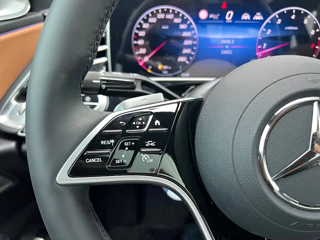 Mercedes-Benz E-Class 2025 — фото 34