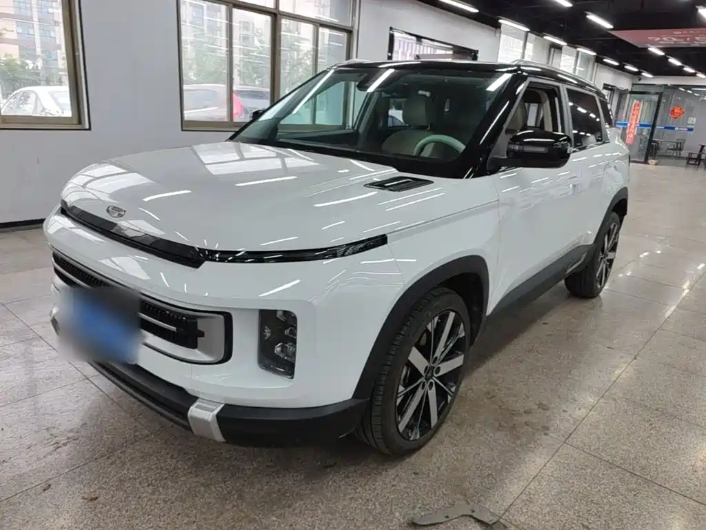 Geely Icon 2024
