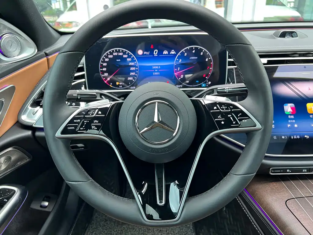 Mercedes-Benz E-Class 2025 — фото 24