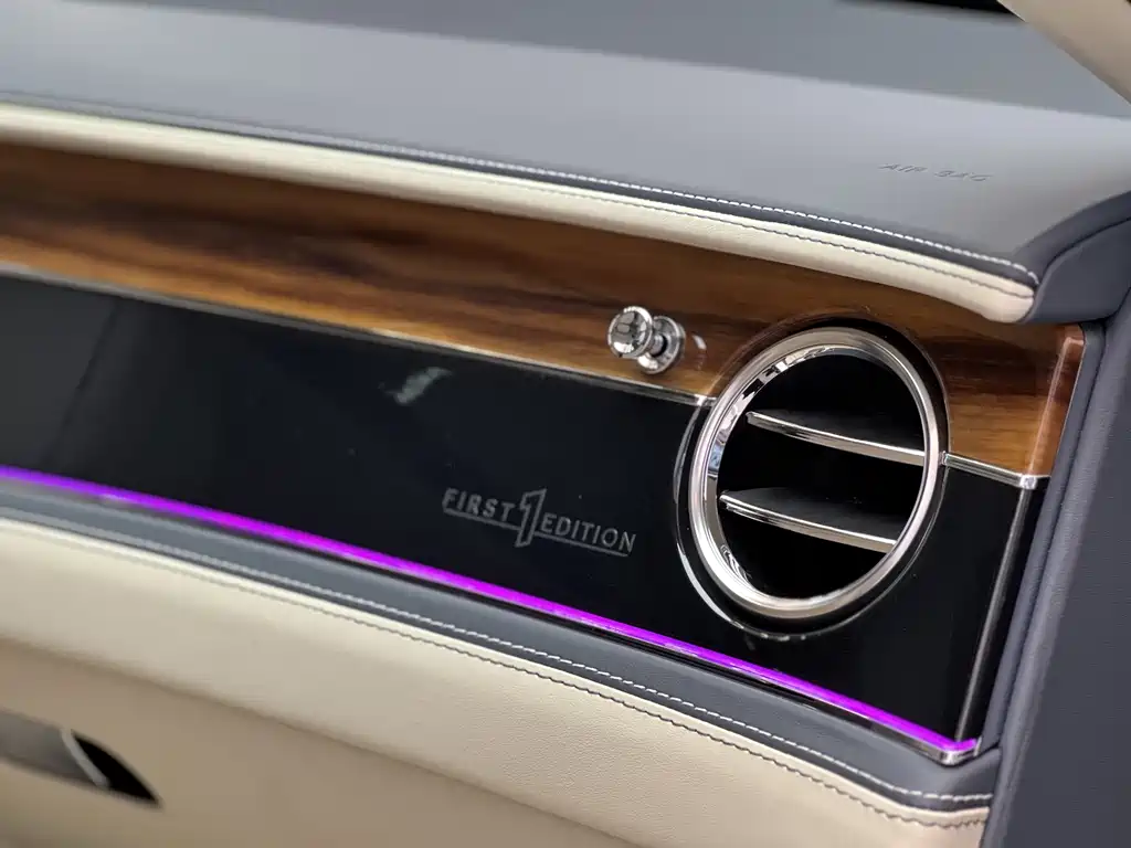 Bentley Flying Spur 2021 — фото 16
