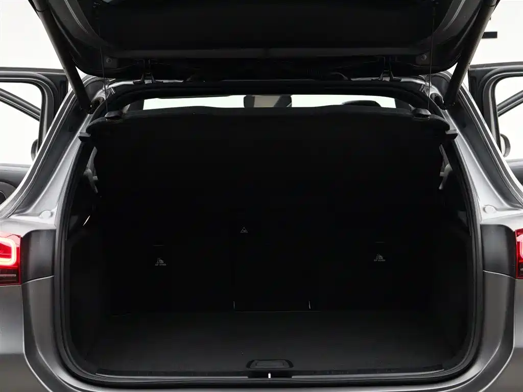 Mercedes-Benz GLA AMG 2021 — фото 10