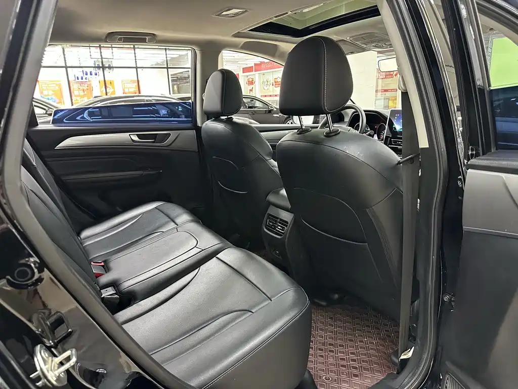 Haval M6 2023 — фото 10
