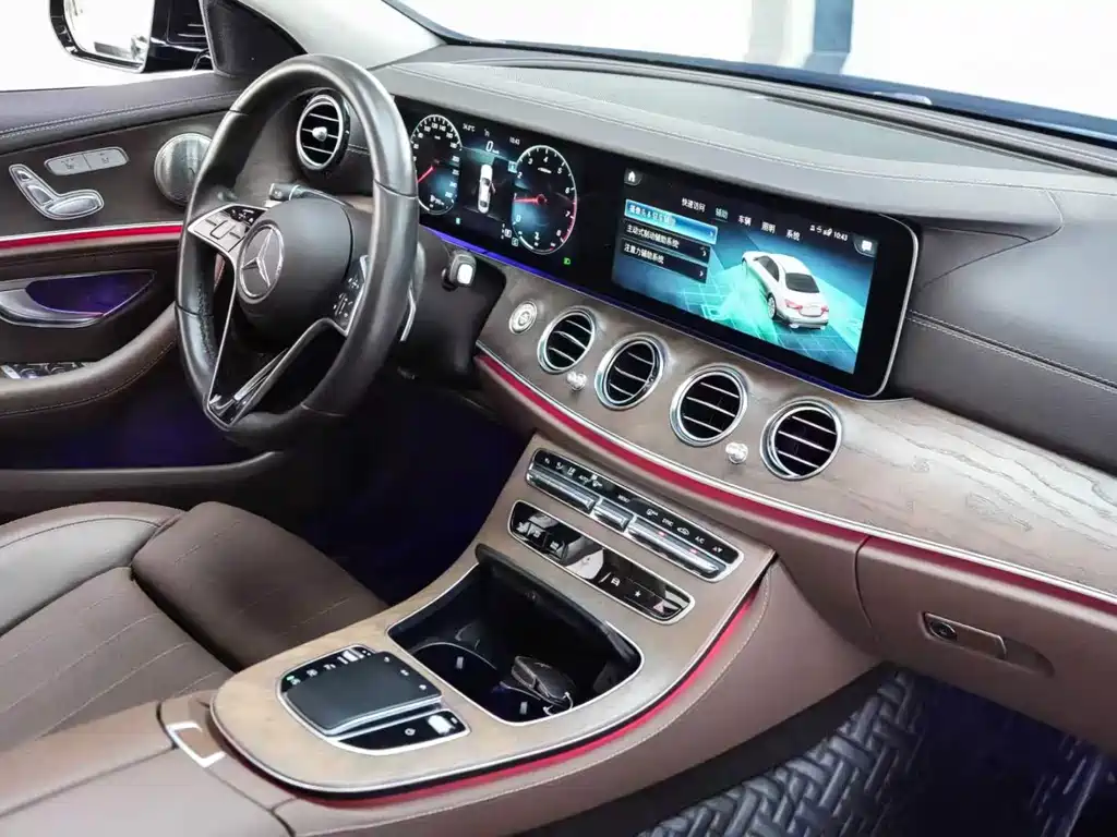 Mercedes-Benz E-Class 2022 — фото 7
