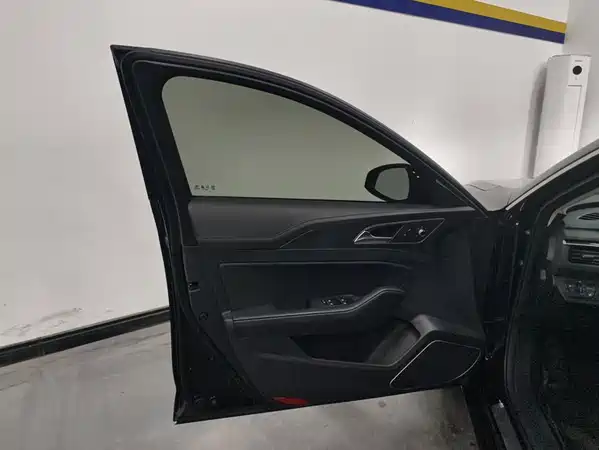 Hongqi H5 2023