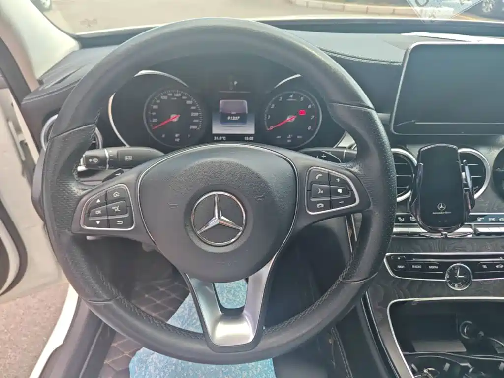 Mercedes-Benz C-Class 2017