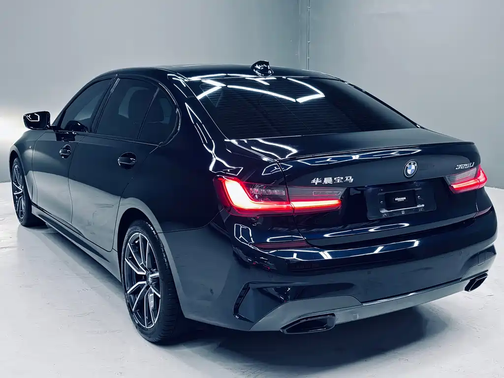 BMW 3 Series 2021