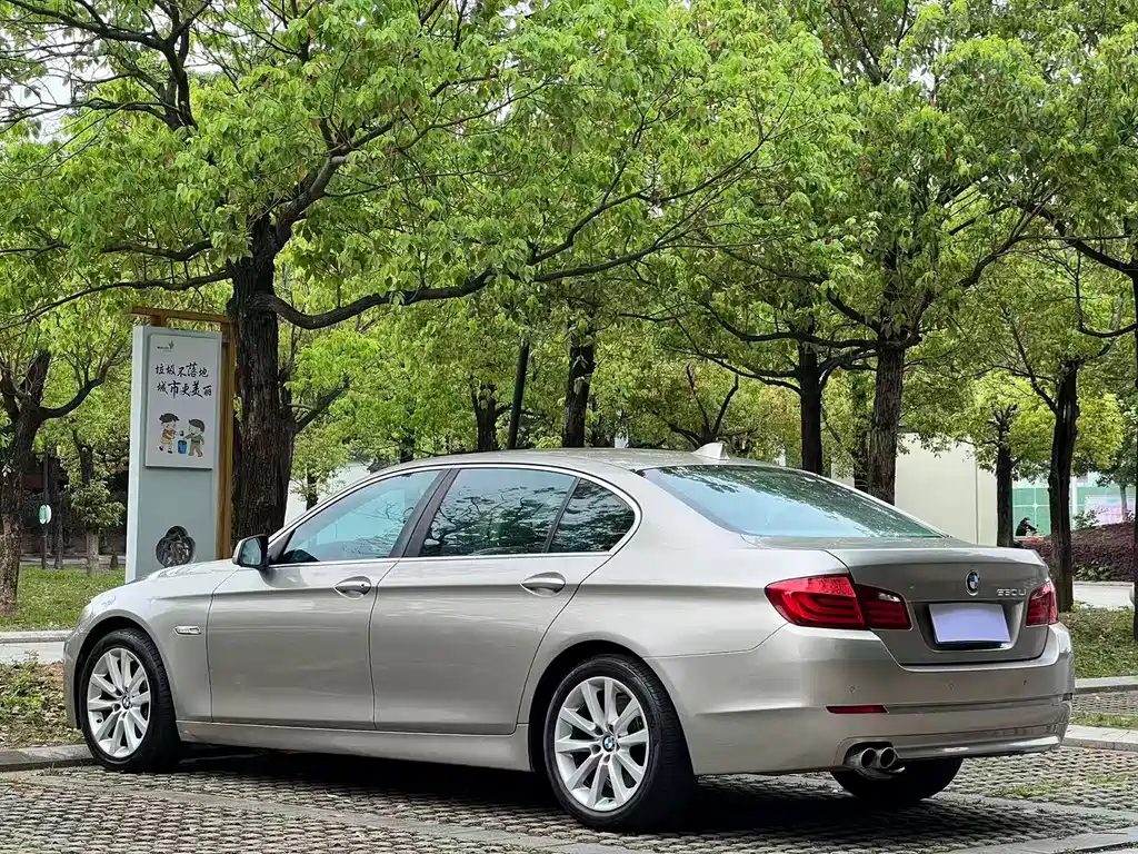 BMW 5 Series 2013 — фото 13