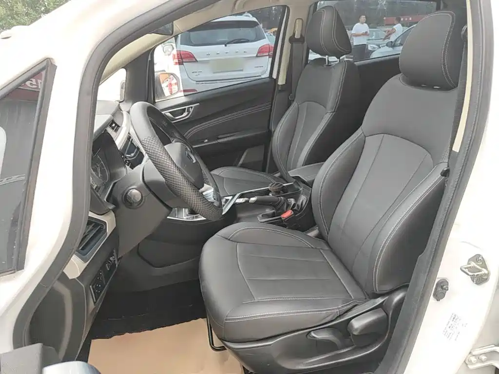 Geely Vision X3 2020 — фото 15